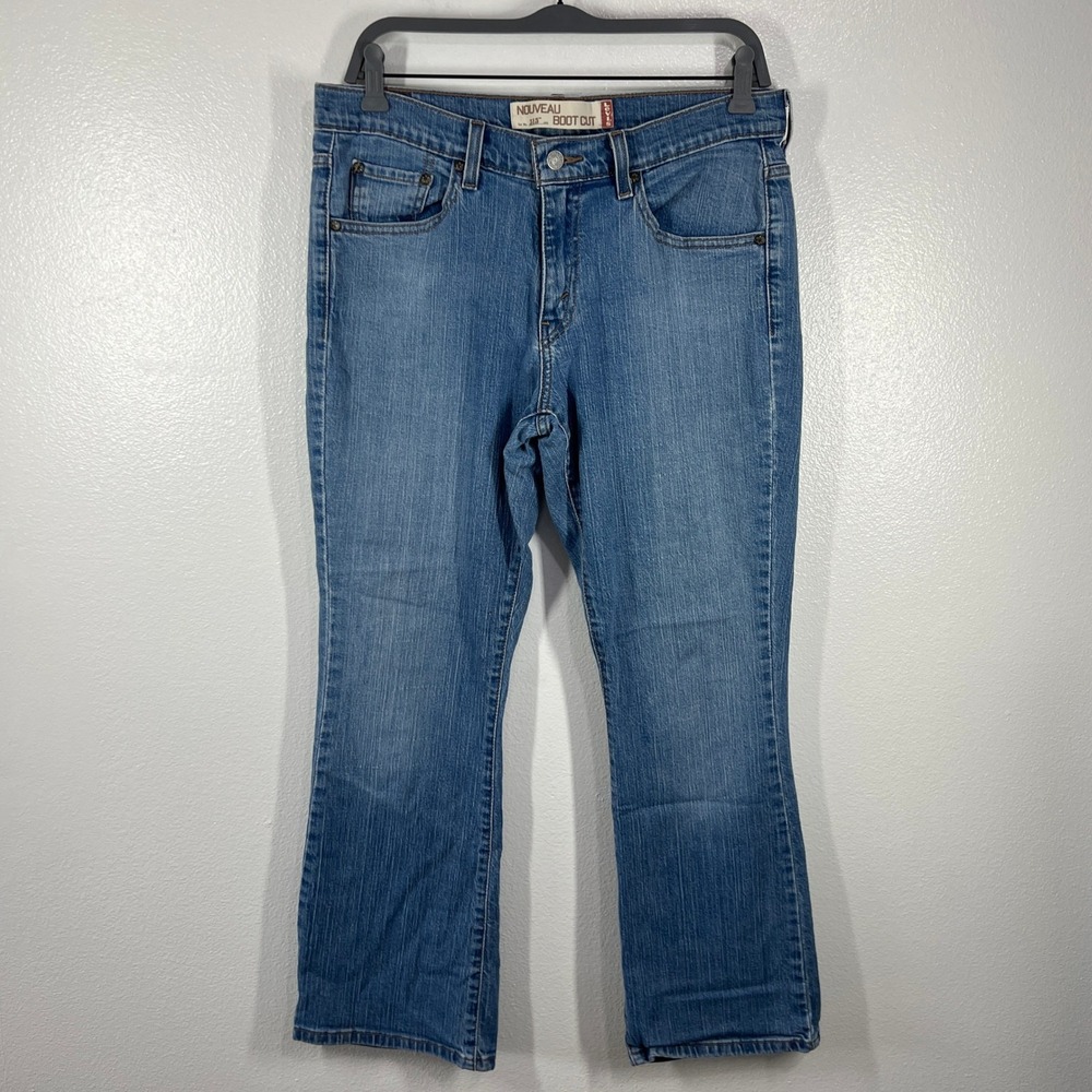 Vtg. Levis 515 Nouveau Boot Cut Jeans Womens 10‎ Miss L Light Wash Denim
